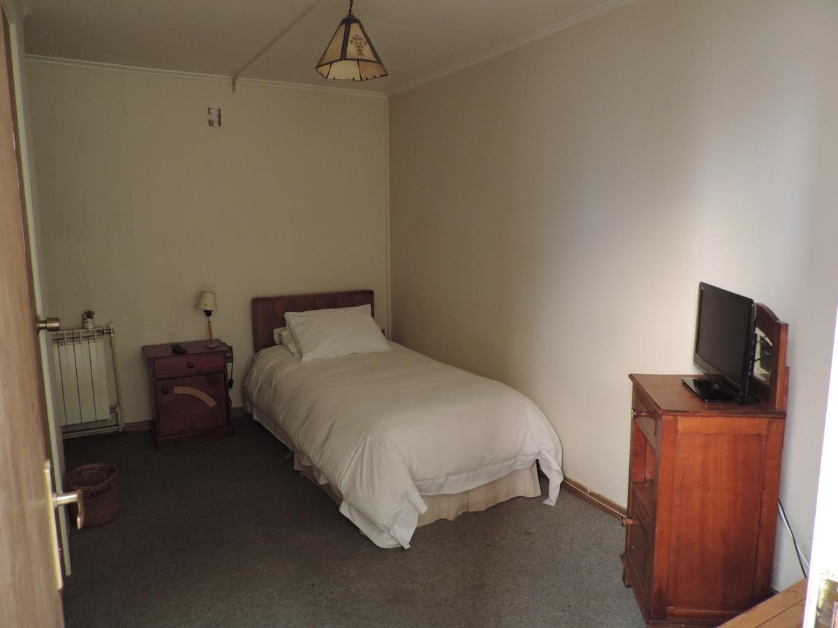 Hostal Oro Fueguino Пунта-Аренас Экстерьер фото